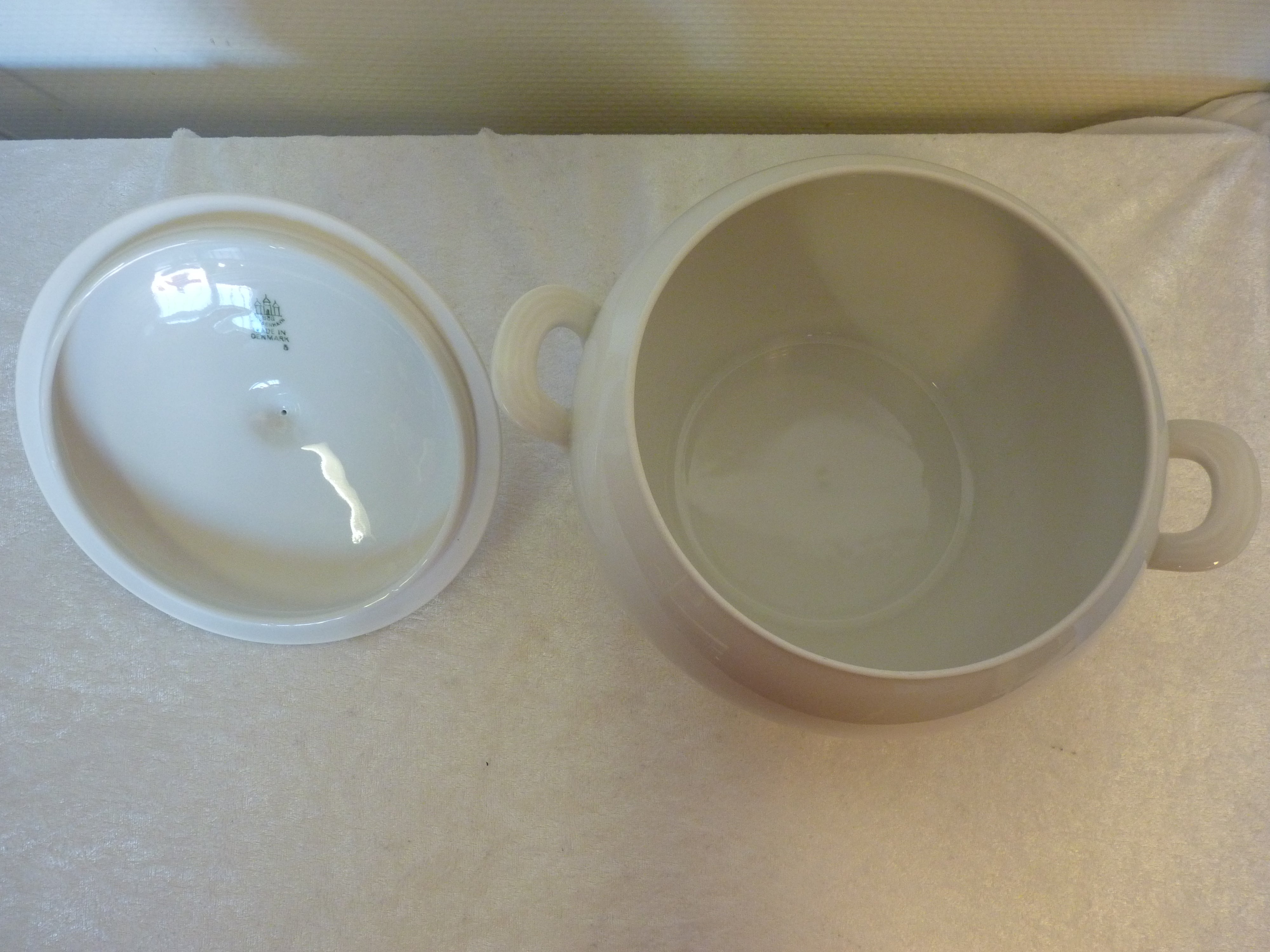 Bing & Grøndahl suppeterrin - hvid